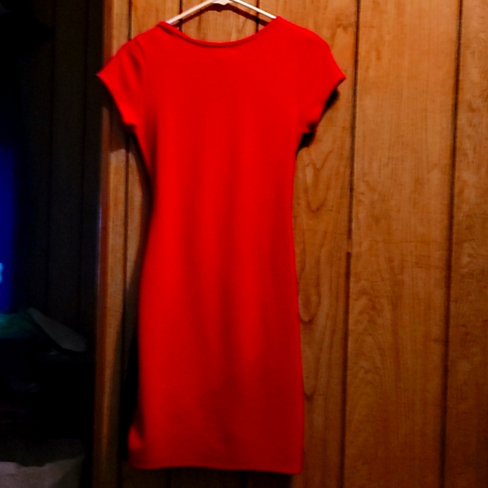 Dress - Picture 3 of 3